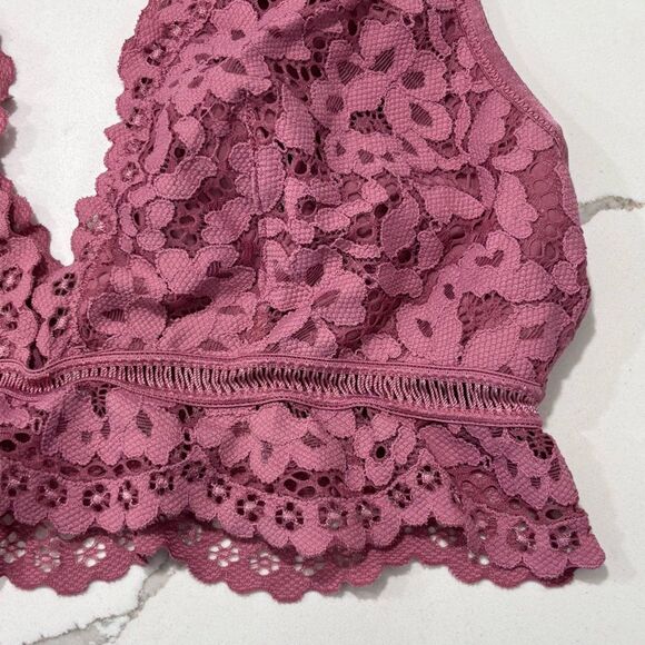 Victoria’s Secret Body by Victoria Women’s Pink Lace Bralette Bra Medium Lounge - Picture 3 of 15